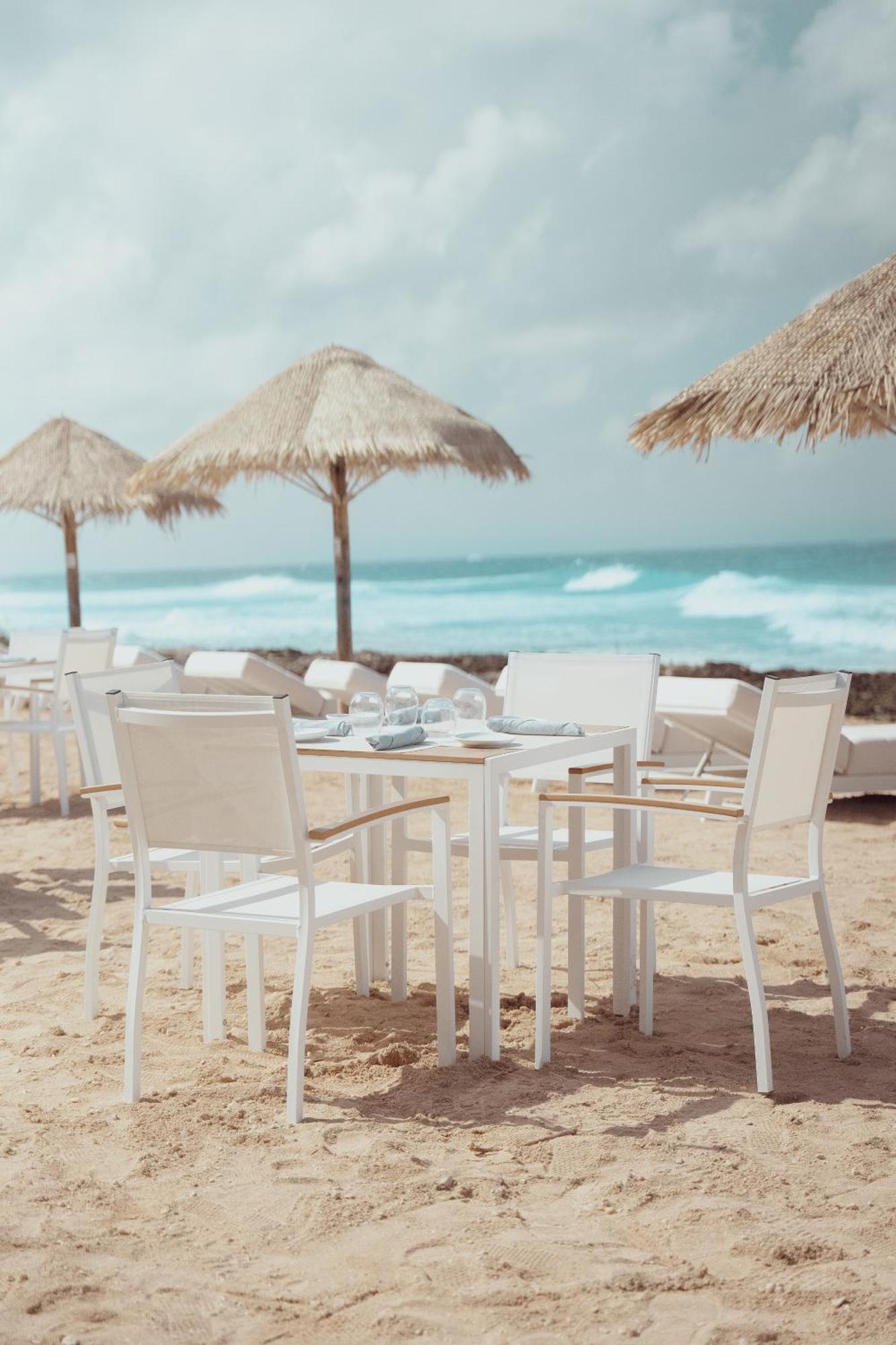 Cobalt Coast Resort West Bay Esterno foto