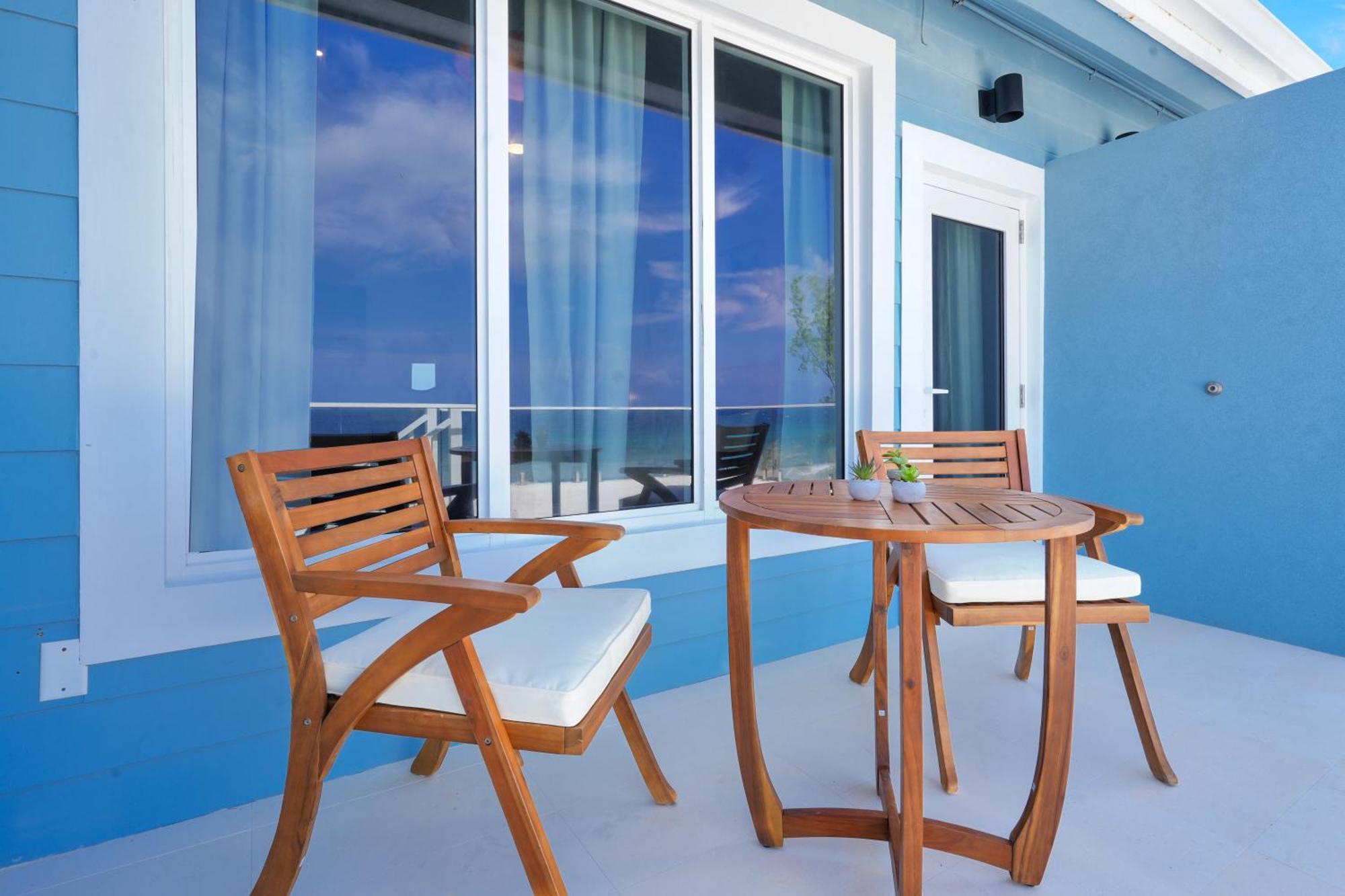 Cobalt Coast Resort West Bay Esterno foto