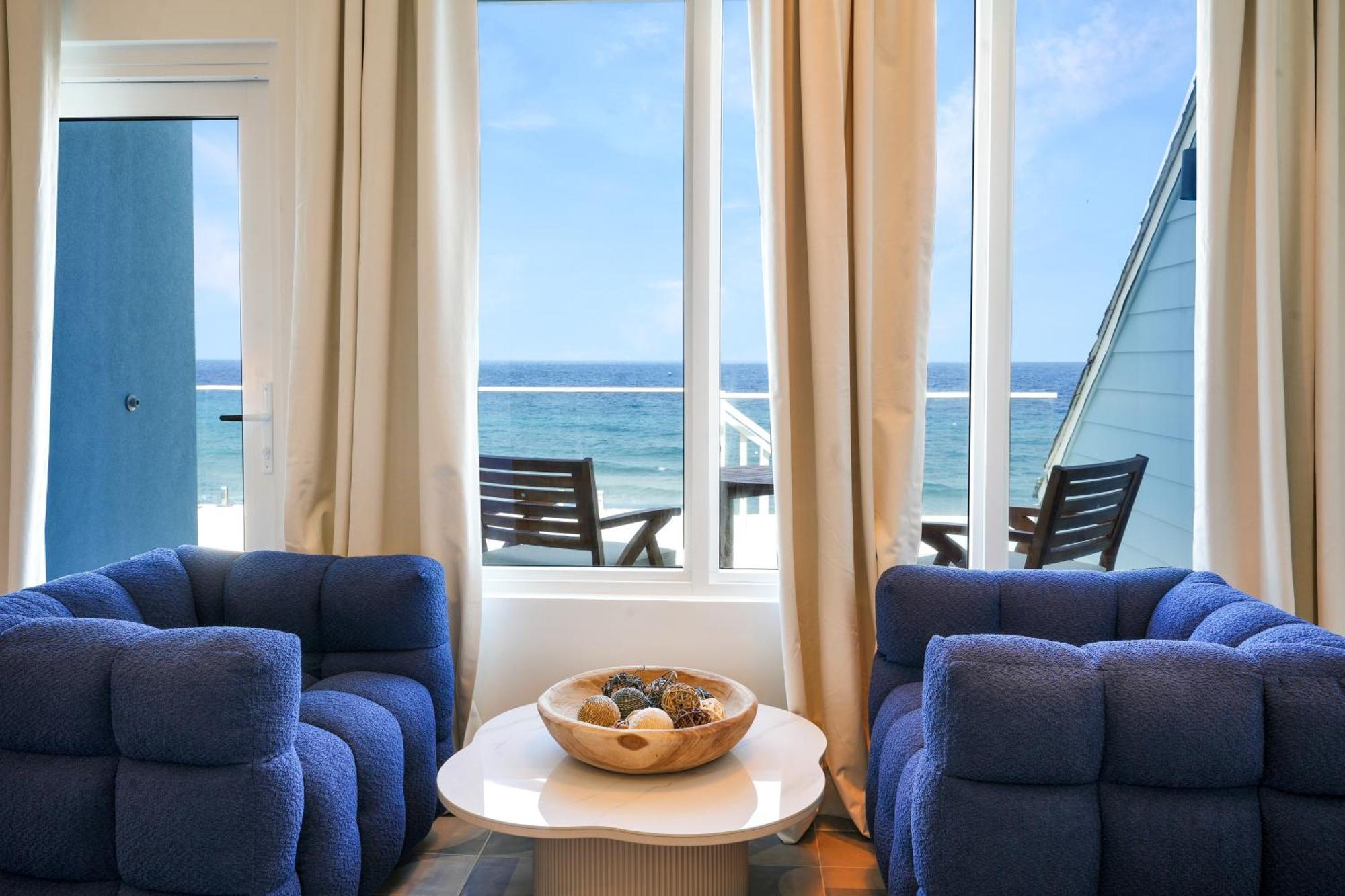 Cobalt Coast Resort West Bay Esterno foto